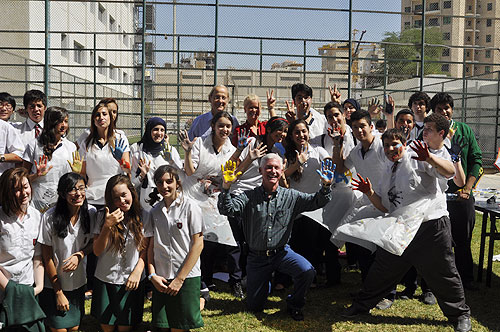 Auk hosts exclusive art exhibition raises awareness for peace