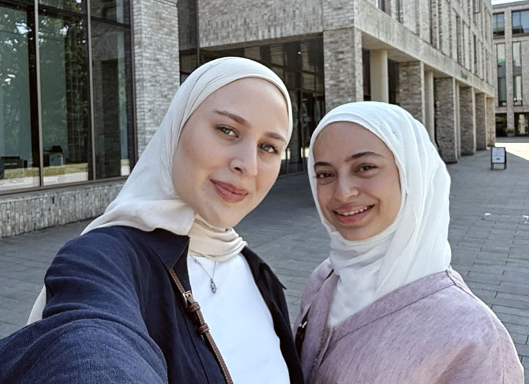 AUK Students Embark on Study Abroad Experience at the University of Roehampton