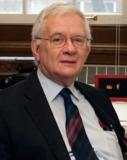 Dartmouth Professor Dale Eickelman named a 2009 Carnegie Scholar