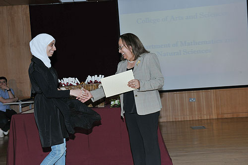 Auk celebrates achievements of top students
