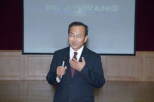 Auk commences classes