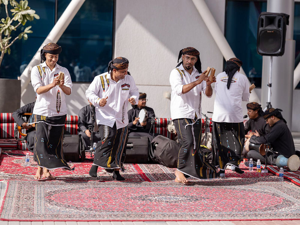 Auk commemorates kuwaits national and liberation days with activities