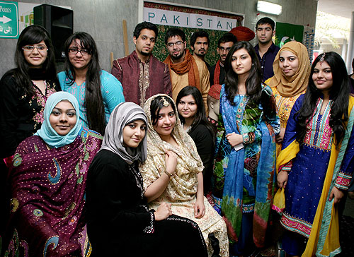 Auk host 6th annual international week