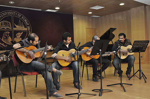 Music program presents informal concert