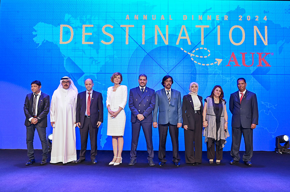 Auk honors long-serving employees