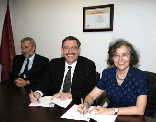 AUK and ACK Sign Letter of Agreement