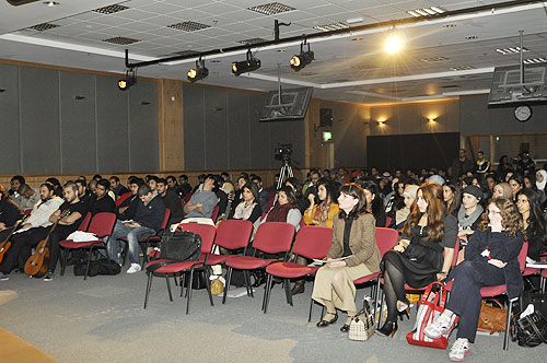 Music program presents informal concert