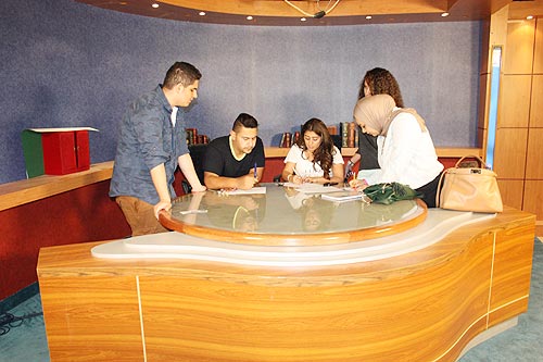 Auk mass communication  media students visit al hadath studios