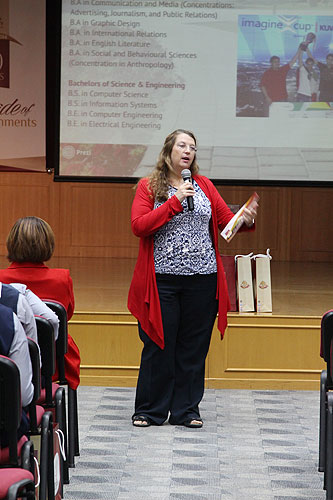 Auk organizes open day for government schools