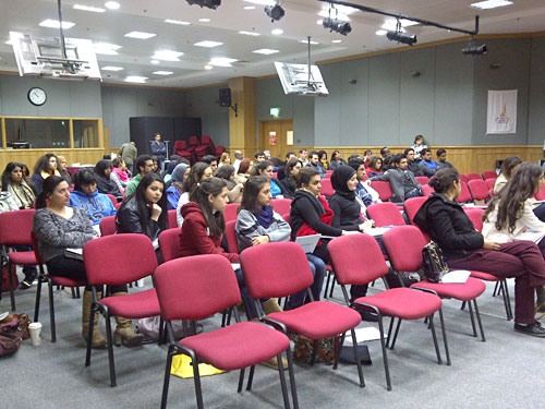 The center for gulf studies at auk hosts lecture on islamist movements in arab politics