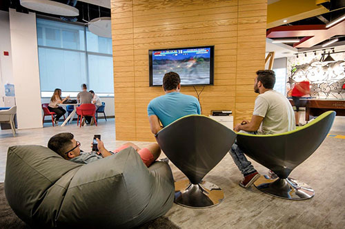 Auk inaugurates new student center