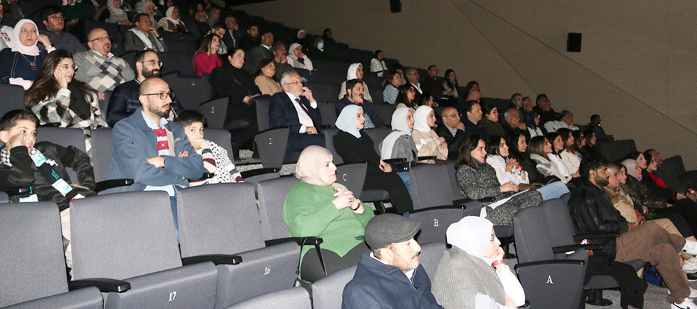 Auk hosts talk by palestinian culture center