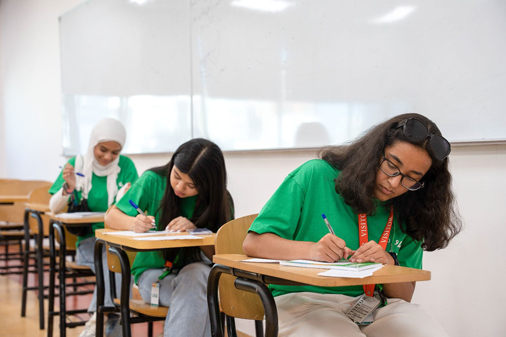 Auk reinforces its role as academic partner in the loyac kon programs success