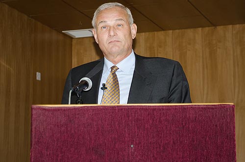 Dutch Ambassador Talks at AUK