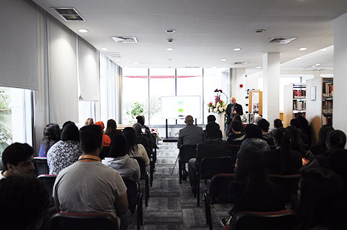 Auk hosts a talk on entrepreneurship and innovation