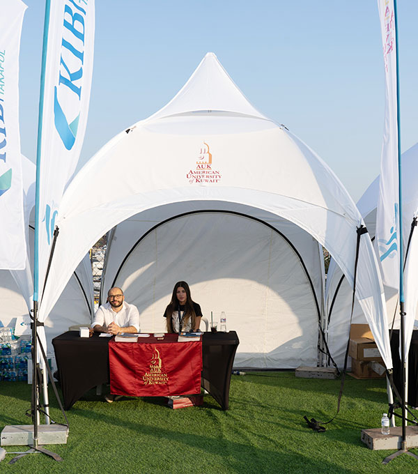 Auk sponsors fshn 10th annual run kuwait