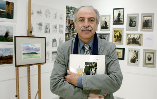 Auk host persian art week