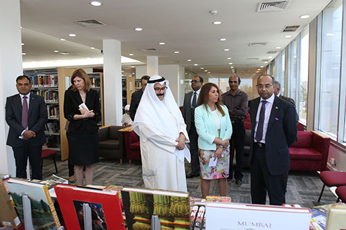Embassy of india in kuwait makes book donations to auk library