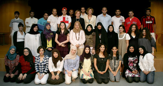 AUK Students Tackle Cultural Dissonance