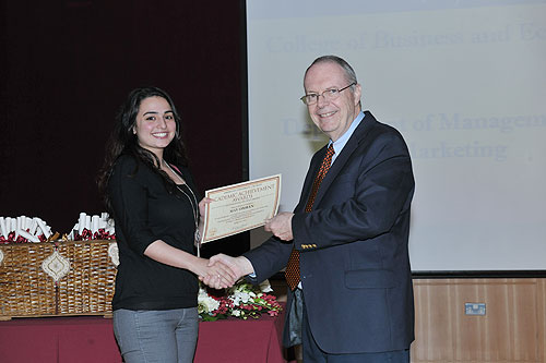 Auk celebrates achievements of top students