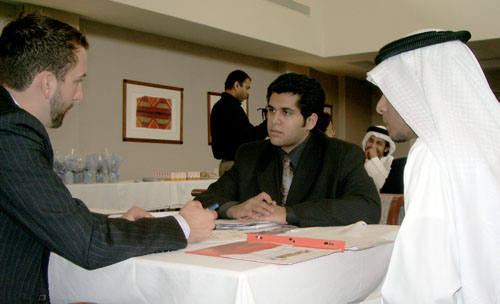 Us embassy hosts auk business students