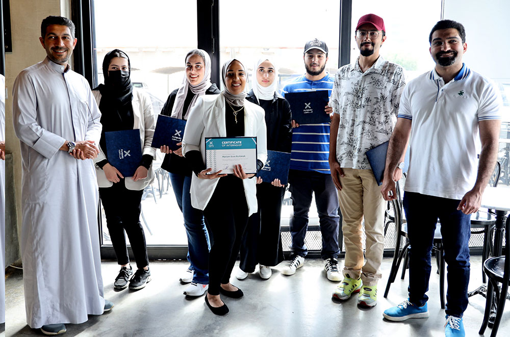 Auk students intern at alum-owned business floward