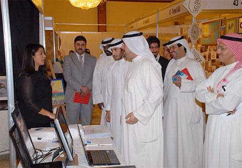 Auk faculty and student participate in redesign expo