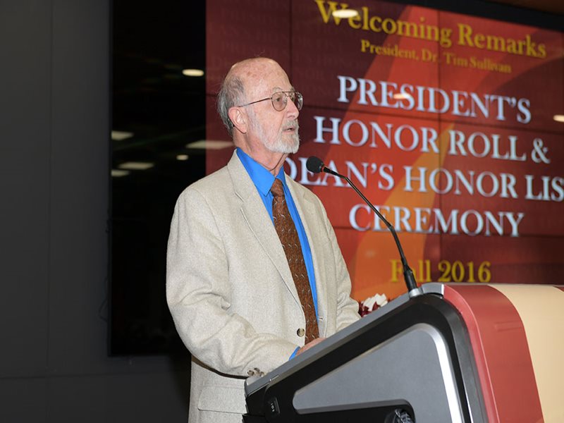 AUK Announces President's Honor Roll and Dean's Honor List