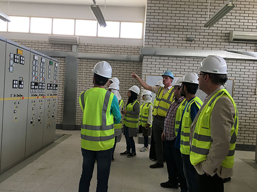 Electrical engineering students visit national control center