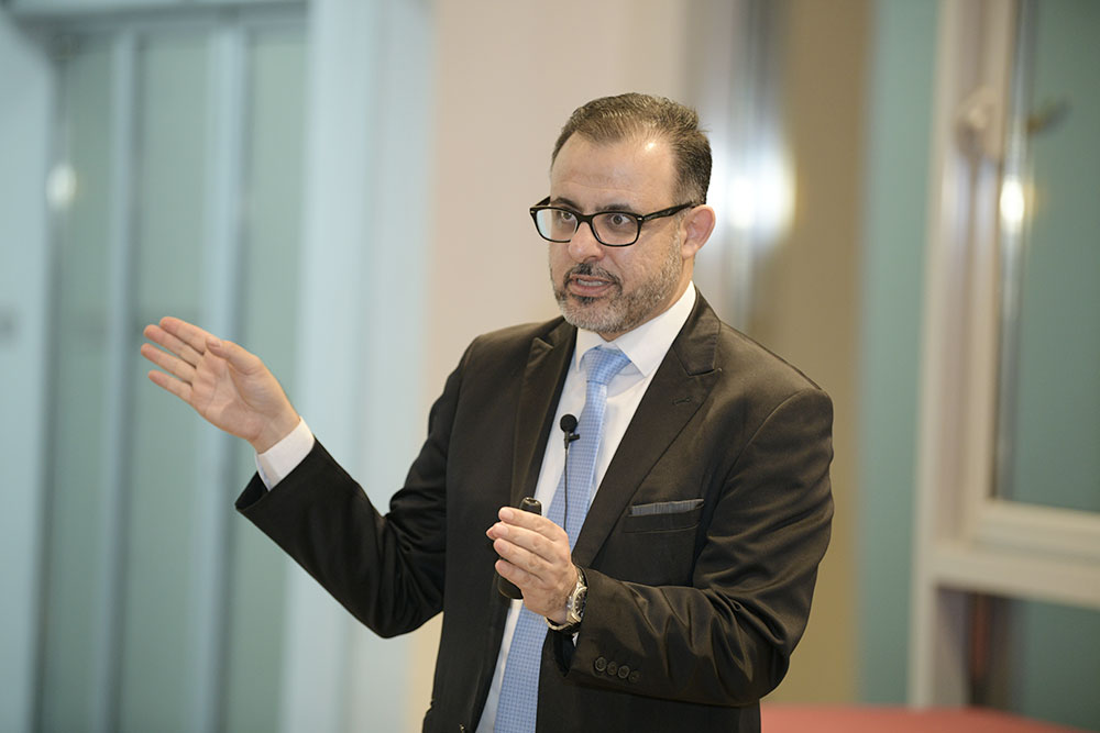 AUK Hosts Sixth Talk of Faculty Speaker Series