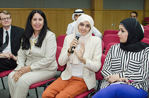 Arabic literature club hosts a panel discussion on the genres of literary writing