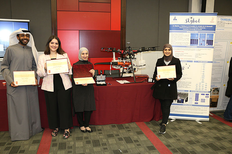 Auk held its 2nd engineering capstone design projects exhibition ecdpe02
