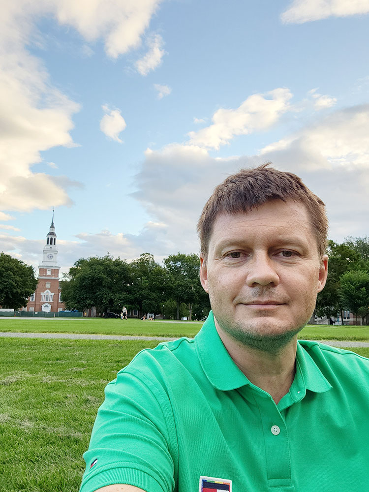 AUK Professor Completes Prestigious Fellowship at Dartmouth College