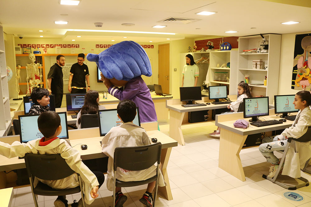 The american university of kuwait presents lecture at kidzania